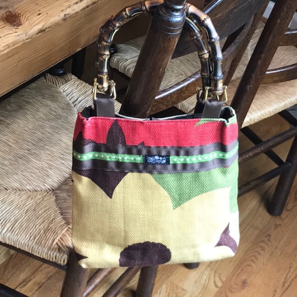 Two Crazy Daisies purse